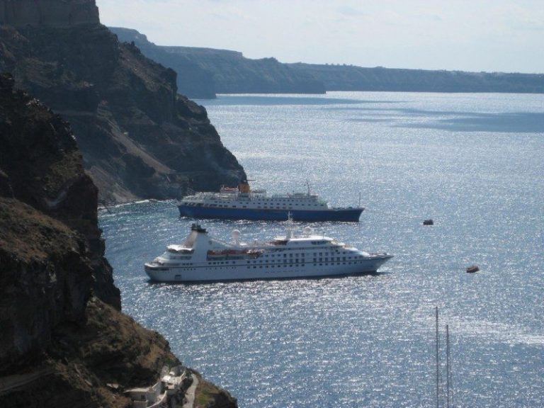 Cruise ships at Santorini